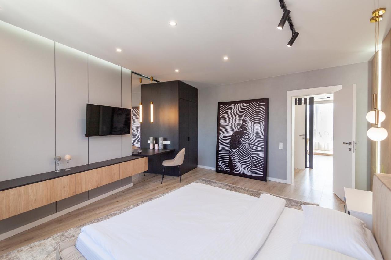 Royal Vip Jacuzzi Apart Lviv Exterior foto